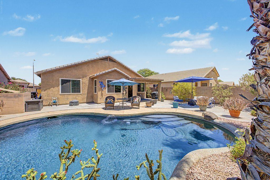 Home in Avondale Arizona with a pool